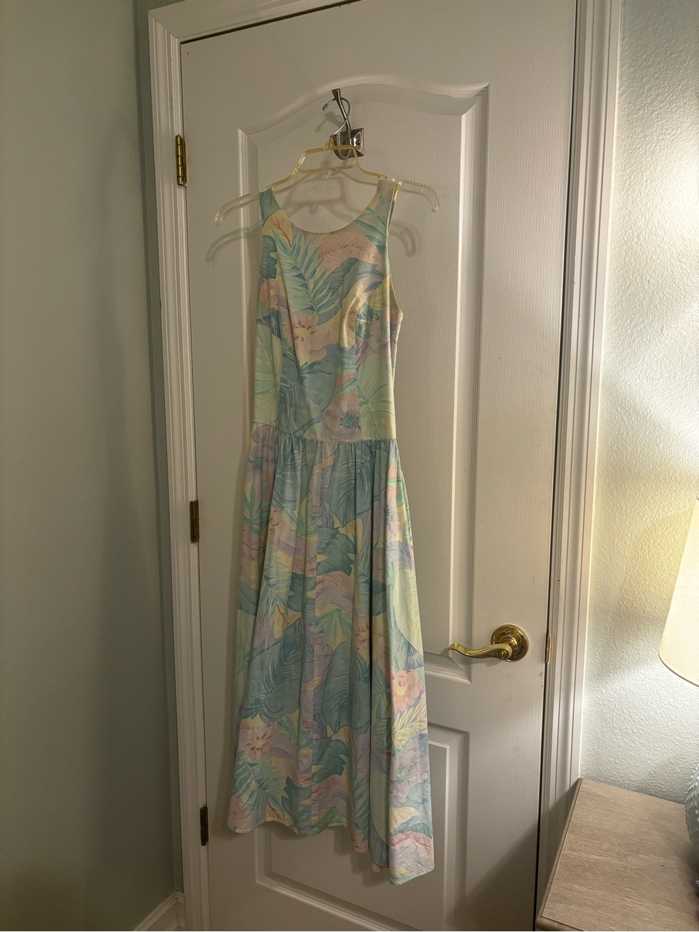 Truly Vintage 1970s/1980s cinched waist tropical summer dress